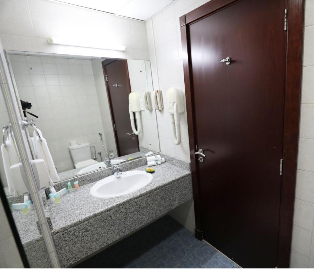 Parkside Hotel Apartment Dubai Dış mekan fotoğraf